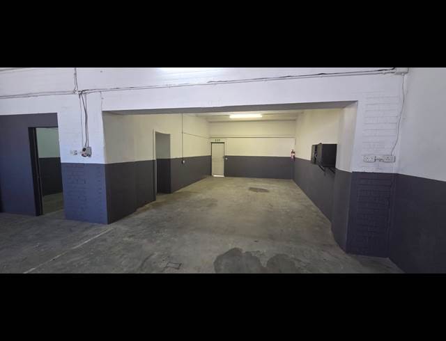 230M² WAREHOUSE TO LET IN DAL JOSAFAT