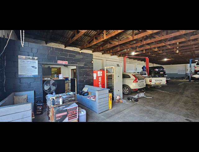 800M² WAREHOUSE TO LET IN PAARL CENTRAL