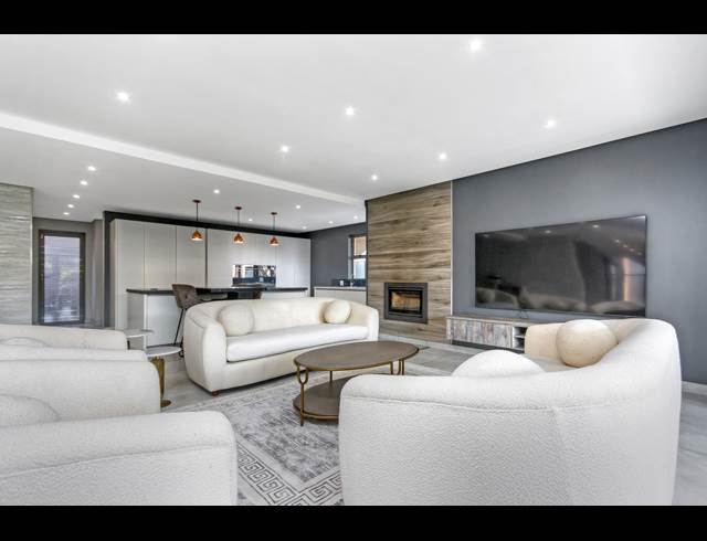 6 BEDROOM CLUSTER TO LET IN MORNINGSIDE