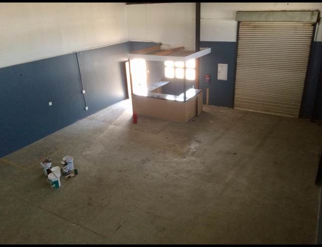190M² WAREHOUSE TO LET IN LASER PARK