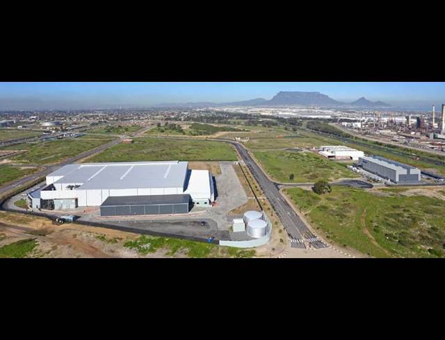 1,000M² WAREHOUSE TO LET IN RICHMOND PARK