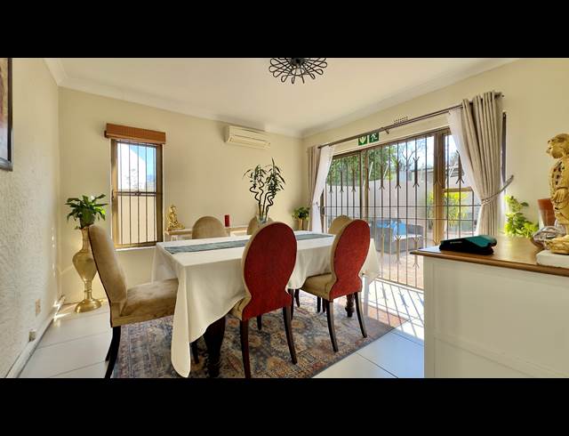 4 BEDROOM HOUSE TO LET IN PARKMORE