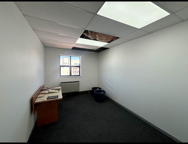 18M² OFFICE TO LET IN AUDAS ESTATE