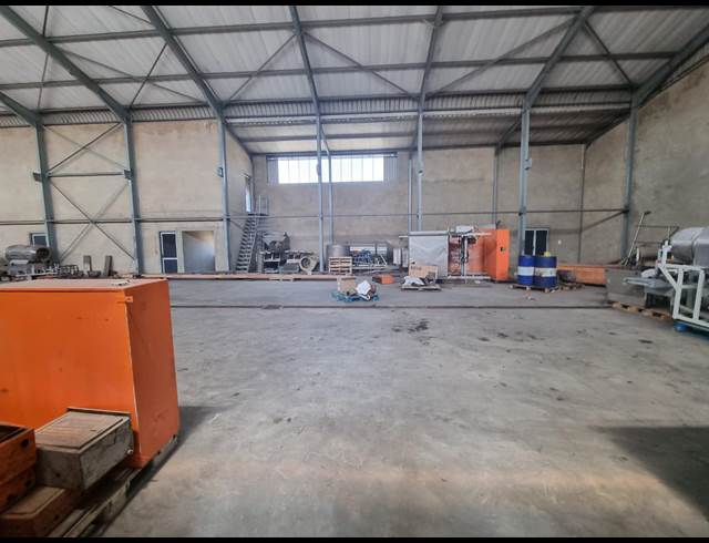 1,400M² WAREHOUSE TO LET IN ALBERTON NORTH