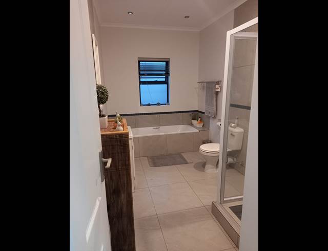 3 bed property to rent in REUNION PARK