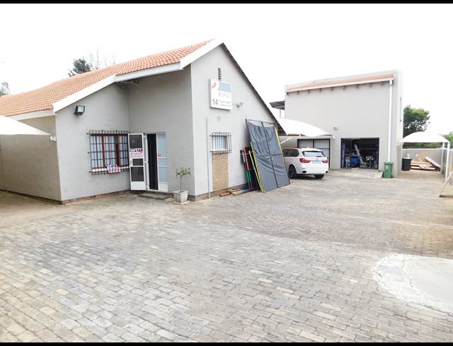 640M² WORKSHOP TO LET IN KENSINGTON B
