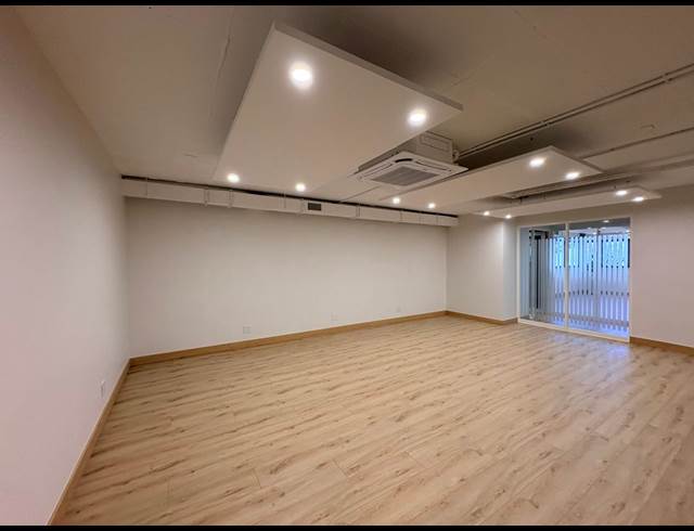 120M² OFFICE TO LET IN HALFWAY HOUSE
