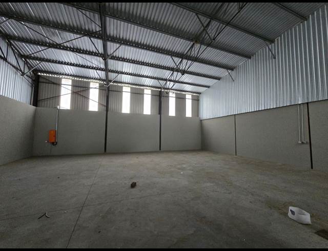 350M² WAREHOUSE TO LET IN CLEVELAND