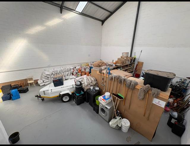 200M² WAREHOUSE TO LET IN STRAND CENTRAL