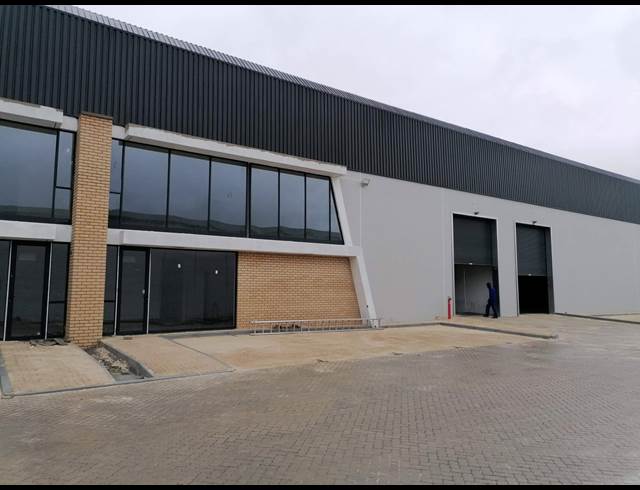 435M² WAREHOUSE TO LET IN STIKLAND INDUSTRIAL