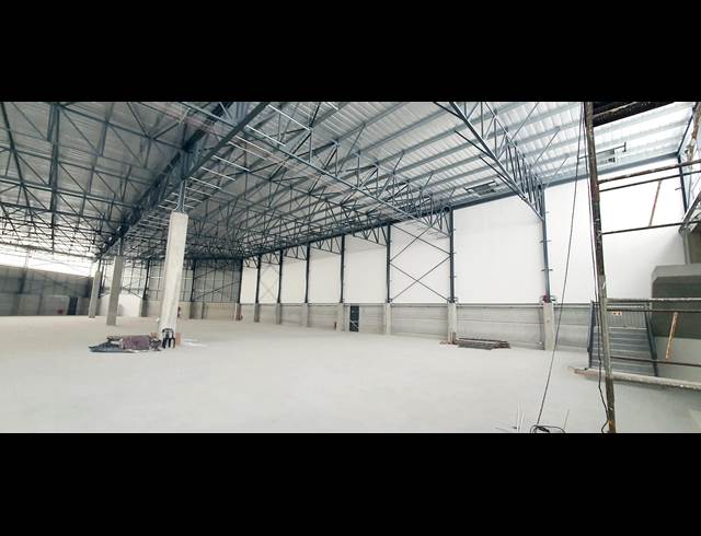 2,820M² WAREHOUSE TO LET IN KILLARNEY GARDENS
