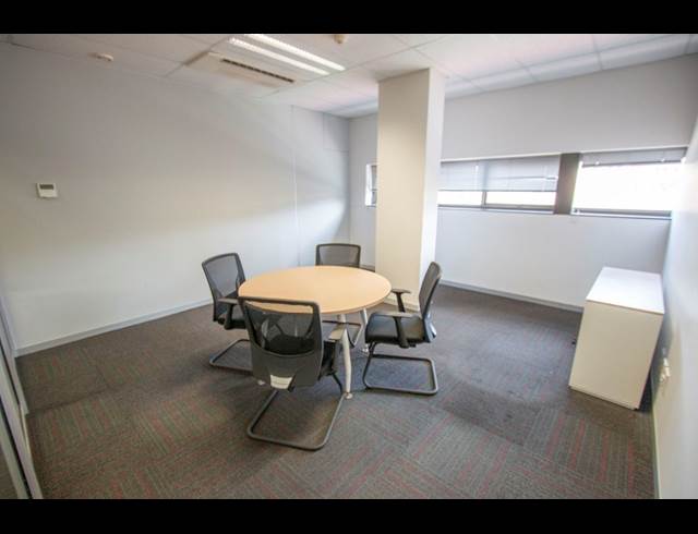 1,388M² OFFICE TO LET IN SANDTON CENTRAL