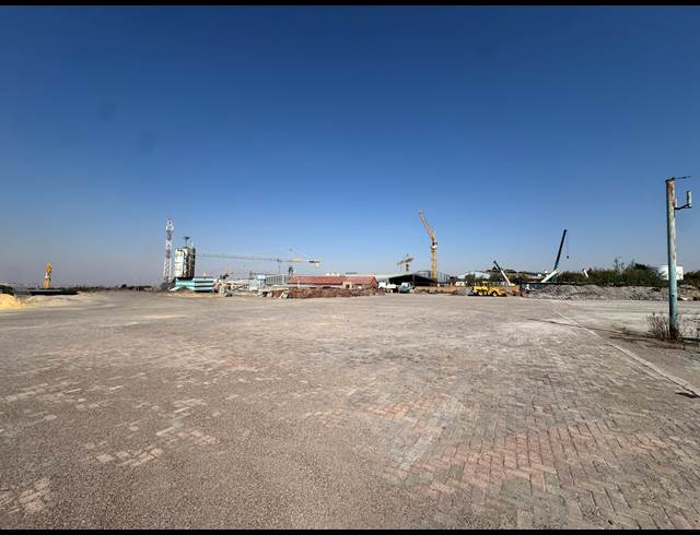 22,489M² INDUSTRIAL YARD TO LET IN CHAMDOR