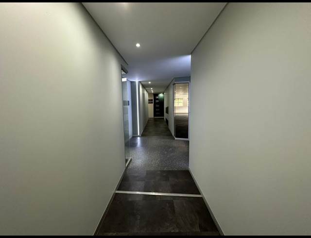 BUSINESS PROPERTY TO RENT IN HALFWAY GARDENS