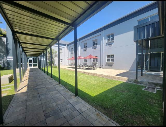 586M² OFFICE TO LET IN VORNA VALLEY