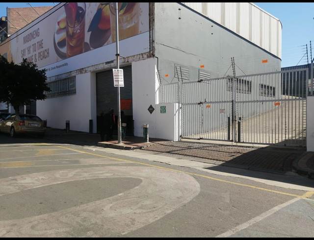 2,400M² WAREHOUSE TO LET IN CITY & SUBURBAN