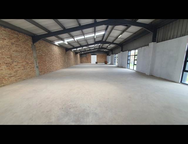 460M² WAREHOUSE TO LET IN ORMONDE