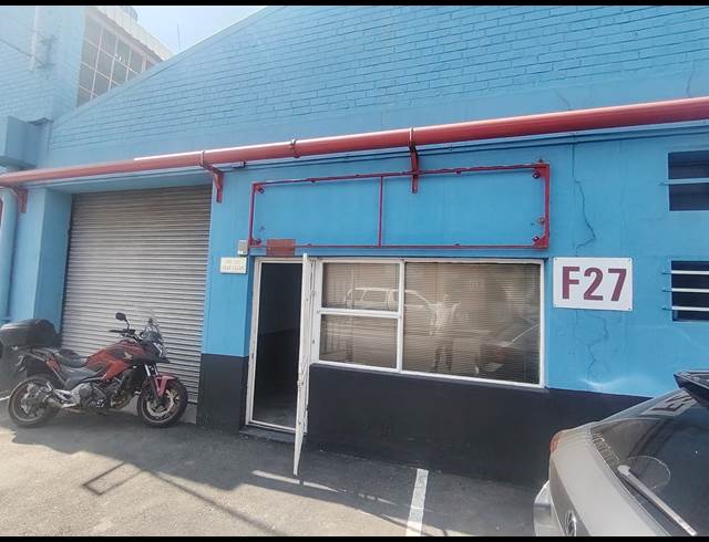 224M² WAREHOUSE TO LET IN STEELEDALE