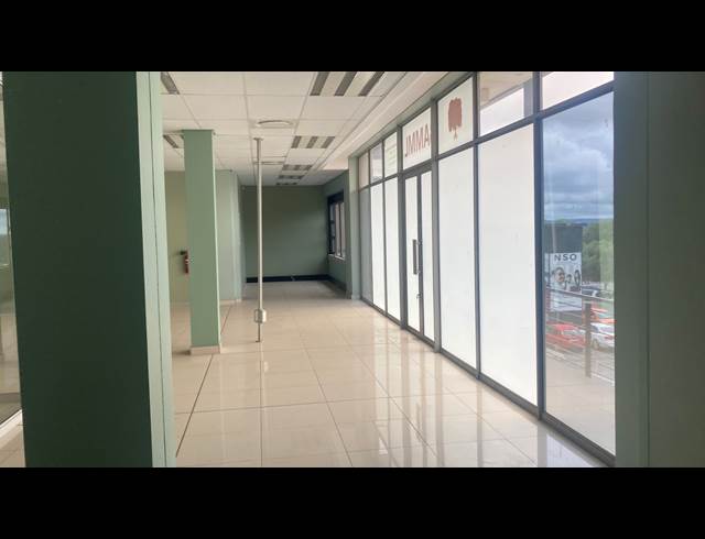 221M² OFFICE TO LET IN NORTH RIDING