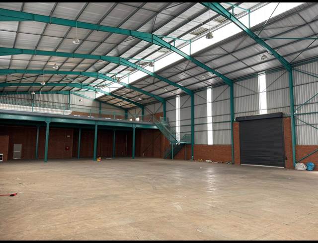 1,454M² WAREHOUSE TO LET IN ORMONDE