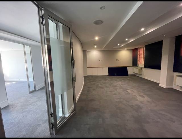 600M² OFFICE TO LET IN CAPE TOWN CITY CENTRE