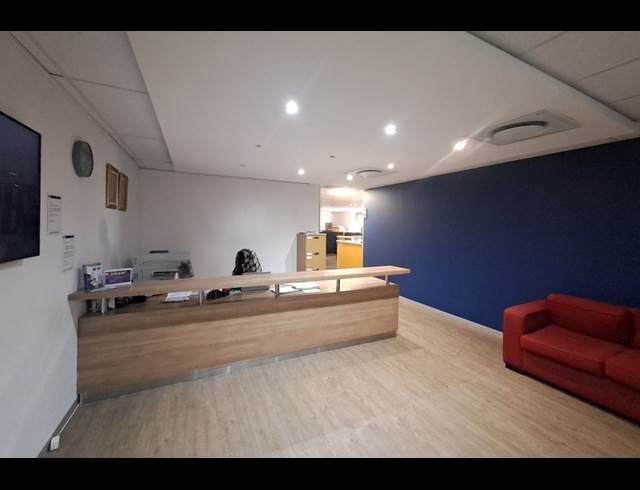 1,194M² OFFICE TO LET IN CENTURY CITY