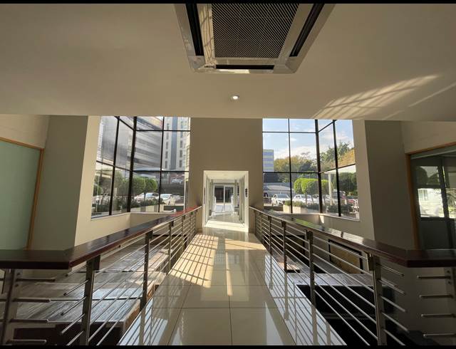 712M² OFFICE TO LET IN SANDTON CENTRAL