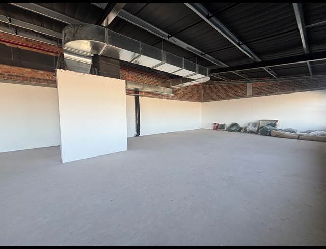 250M² OFFICE TO LET IN SIR LOWRYS PASS