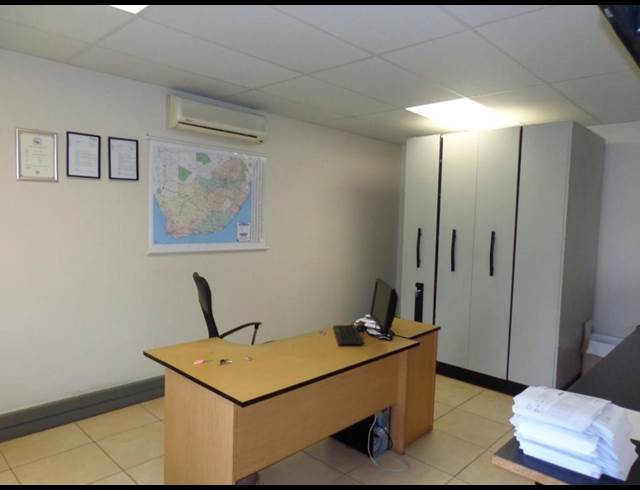 606M² WORKSHOP TO LET IN JET PARK