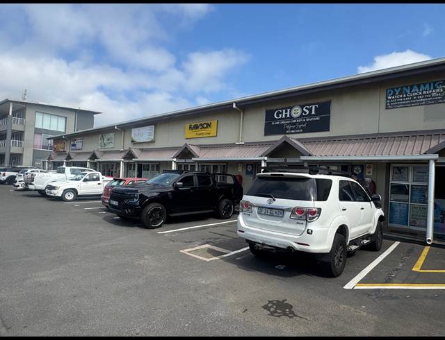 96M² BUSINESS CENTRE TO LET IN BALLITO CENTRAL