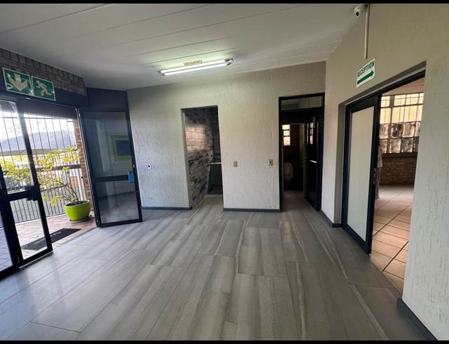 1,500M² WAREHOUSE TO LET IN AMALGAM