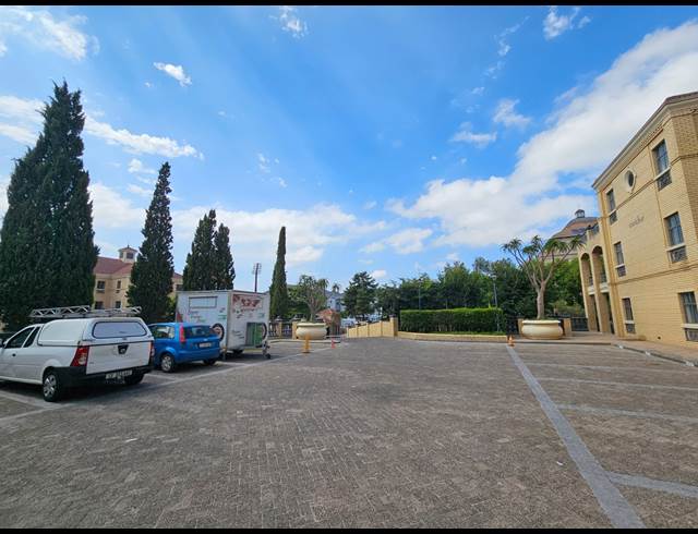 60M² OFFICE TO LET IN TYGER VALLEY