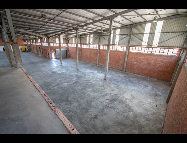 2,380M² WAREHOUSE TO LET IN KYA SANDS