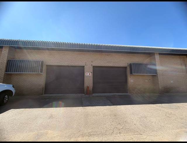 664M² WAREHOUSE TO LET IN MEADOWDALE