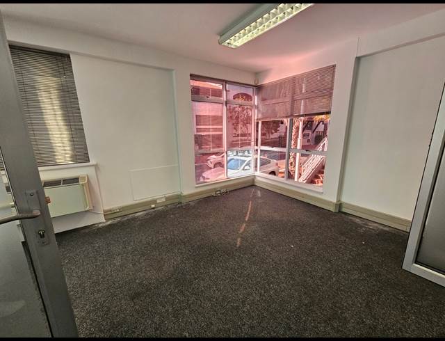 352M² OFFICE TO LET IN CENTURY CITY