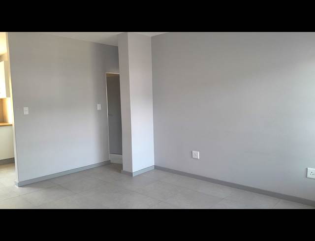 2 bed property to rent in PELHAM