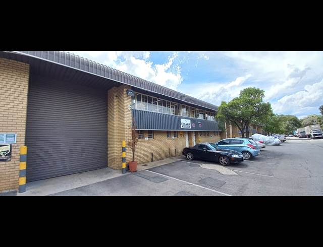 350M² WAREHOUSE TO LET IN MEADOWDALE