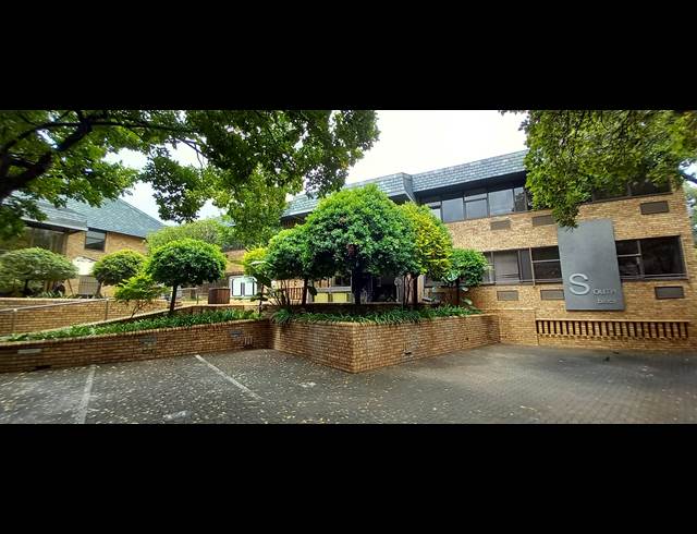 105M² OFFICE TO LET IN LONEHILL