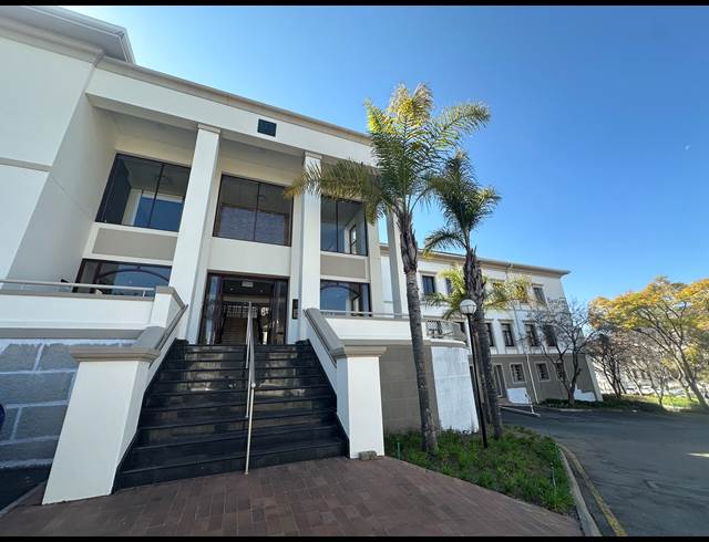 1,627M² OFFICE TO LET IN SANDTON CENTRAL