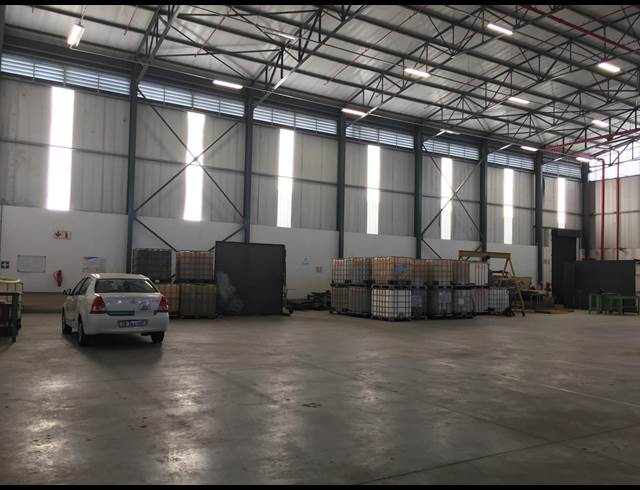 1,495M² WAREHOUSE RENTED IN CAPRICORN