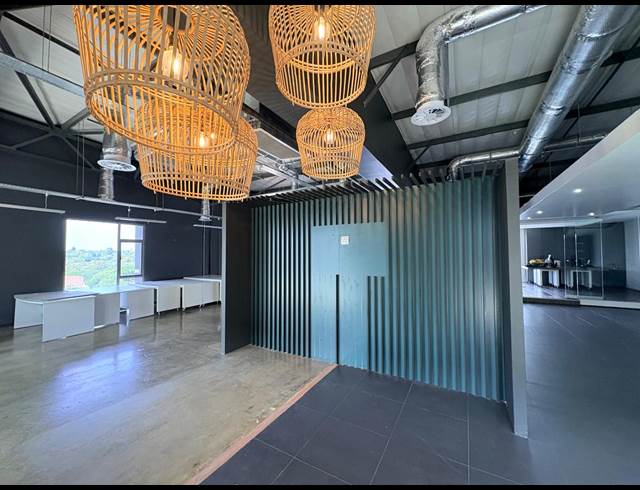 276M² OFFICE TO LET IN FOURWAYS