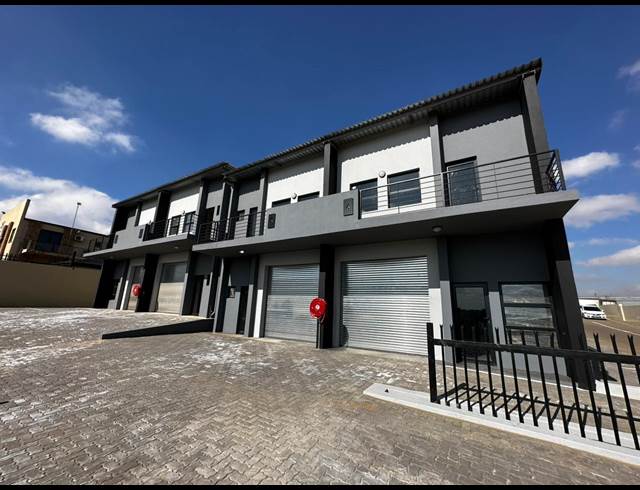 268M² WAREHOUSE TO LET IN CLAYVILLE