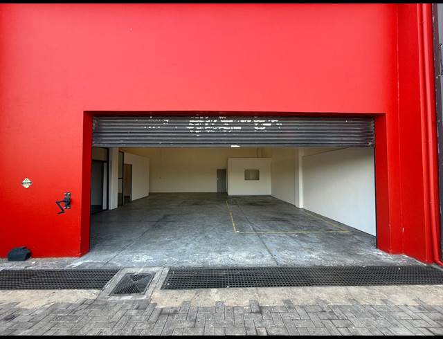 226M² WAREHOUSE TO LET IN HALFWAY HOUSE
