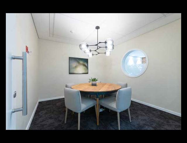 170M² OFFICE TO LET IN RIVERSIDE PARK