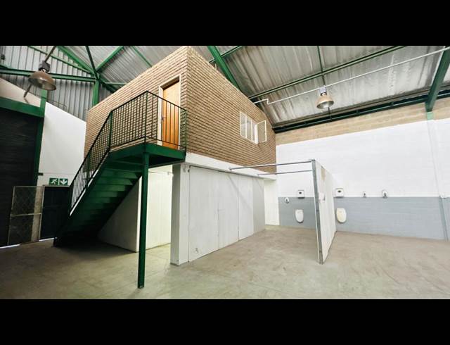 398M² WAREHOUSE TO LET IN ROBERTVILLE