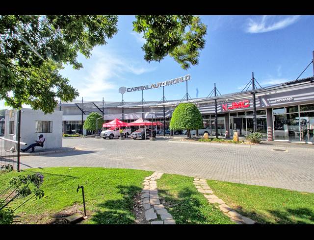 5,600M² WAREHOUSE TO LET IN HALFWAY HOUSE