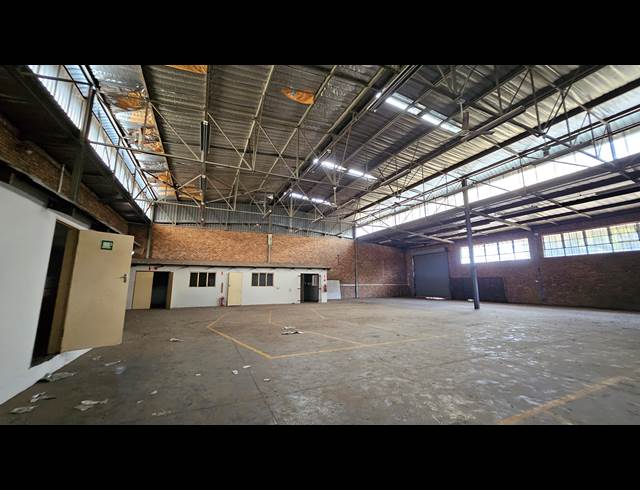 820M² WAREHOUSE TO LET IN HENNOPSPARK