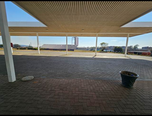 640M² BUSINESS TO LET IN NORTH RIDING
