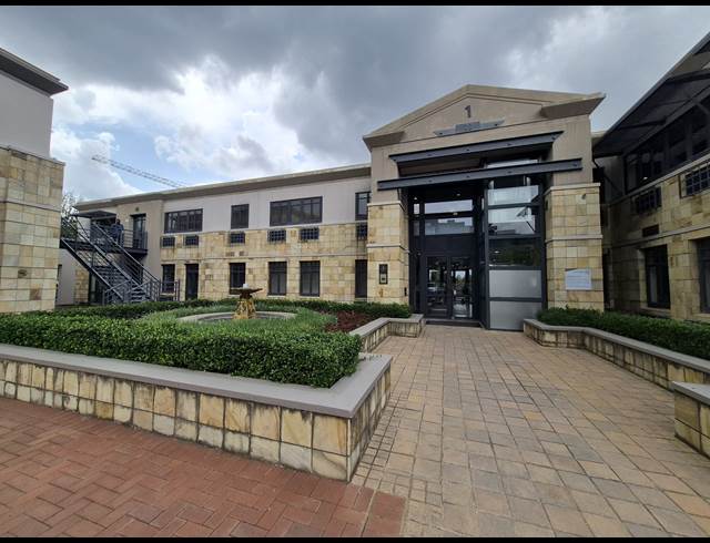 544M² OFFICE TO LET IN SANDTON CENTRAL