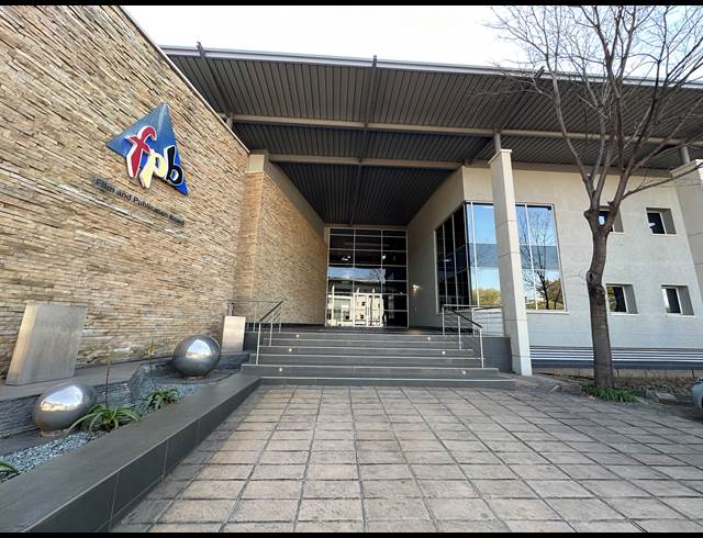 297.90M² OFFICE TO LET IN HIGHVELD